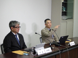 (c) 冒頭挨拶前の様子