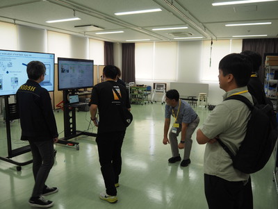 施設見学の様子(1)