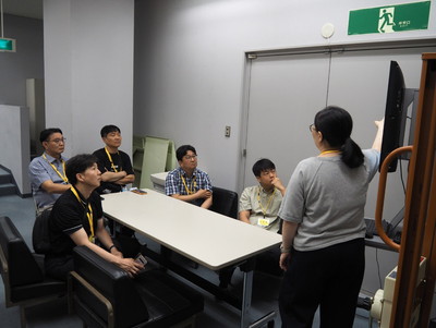 施設見学の様子(2)